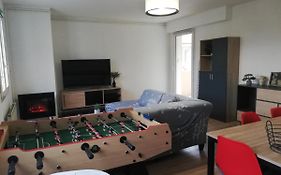 Grand T3 avec clim, parking et terrasse privative - Agen